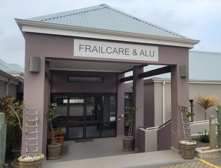 2 Bedroom Property for Sale in Kraaibosch Western Cape